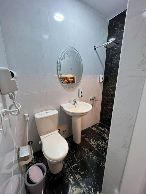 Luxury Apartment Downtown Kairo Exteriör bild