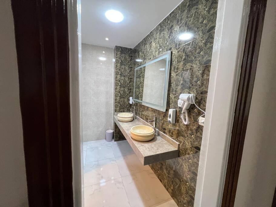 Luxury Apartment Downtown Kairo Exteriör bild